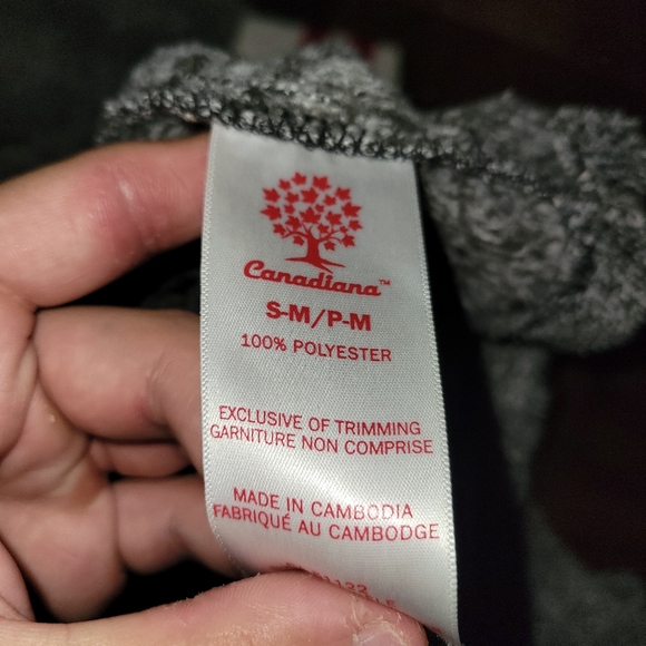 Canadiana House Coat - Picture 3 of 3